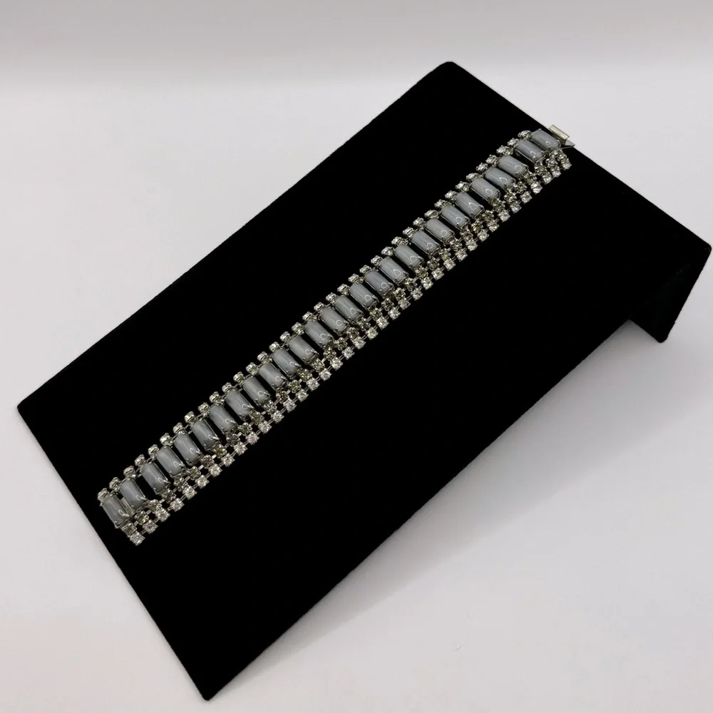 VINTAGE Glass & Crystal Statement Bracelet